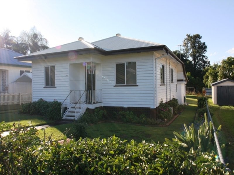 194 Glebe Road, Booval QLD 4304