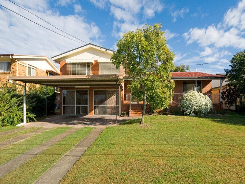 5 Cornwall Street, Eastern Heights QLD 4305