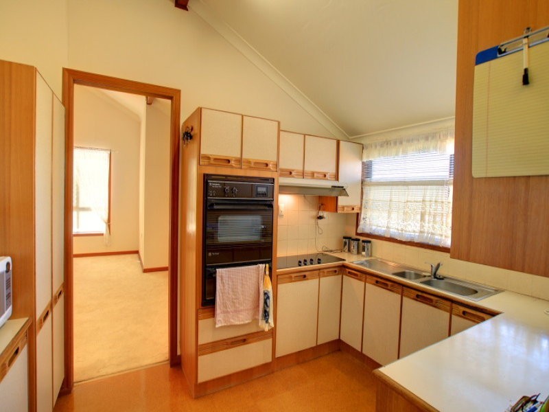 30 Queen Street, Walloon QLD 4306