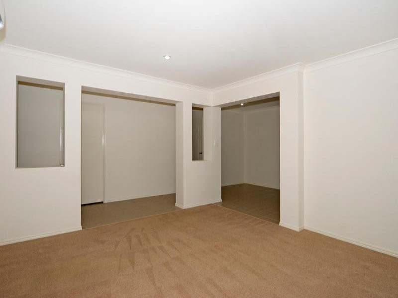 16 Brighton Street, Raceview QLD 4305