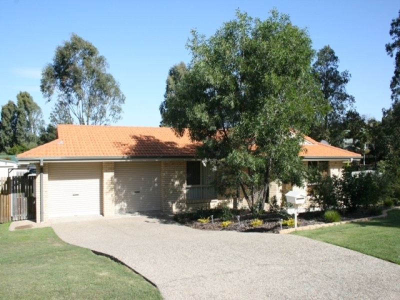 12 Pearse Drive, Brassall QLD 4305