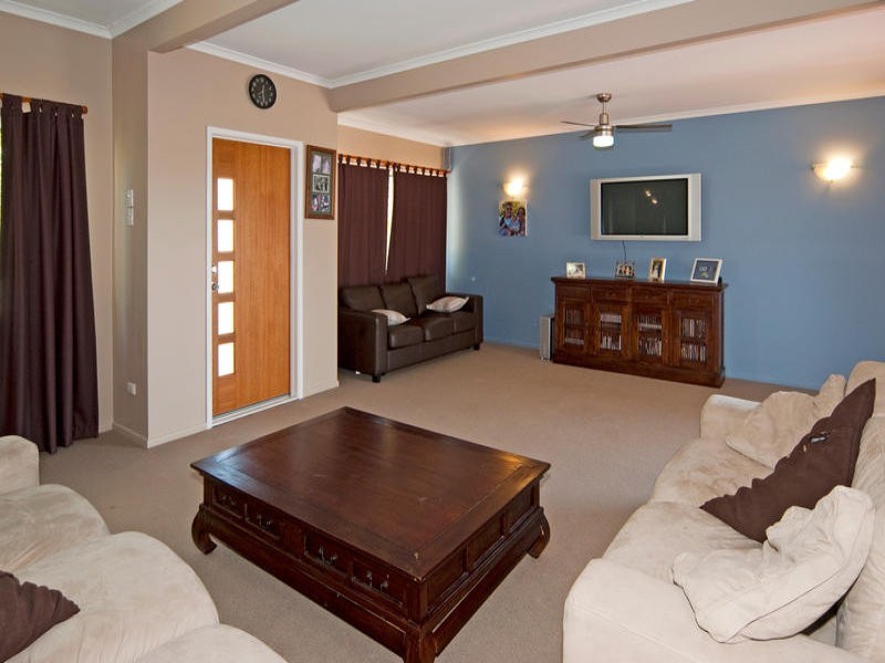 127 Woodend Road, Woodend QLD 4305