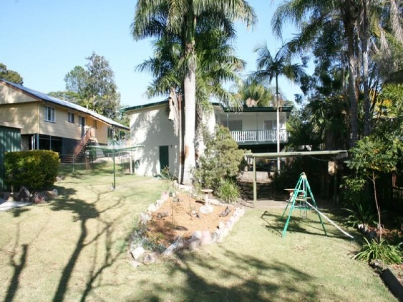 3 Daisy Av, North Ipswich QLD 4305