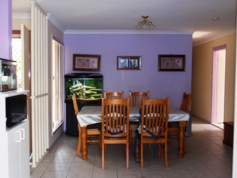 4 Walnut Close, Yamanto QLD 4305
