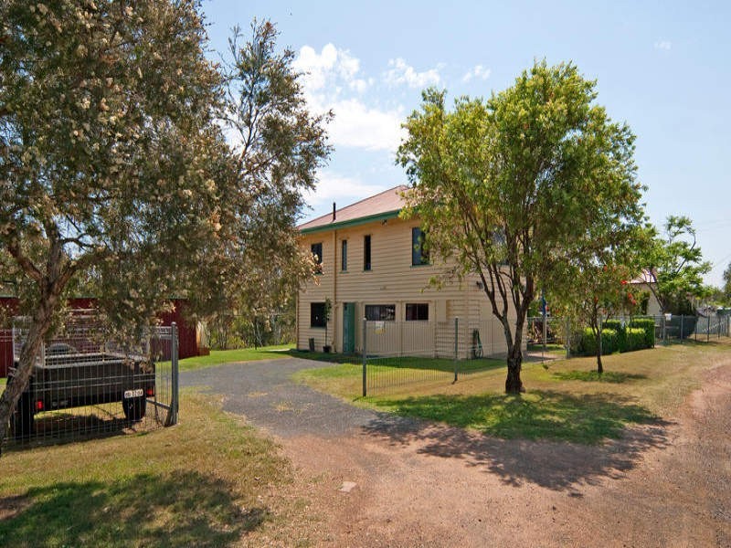 39 Lobb Street, Churchill QLD 4305