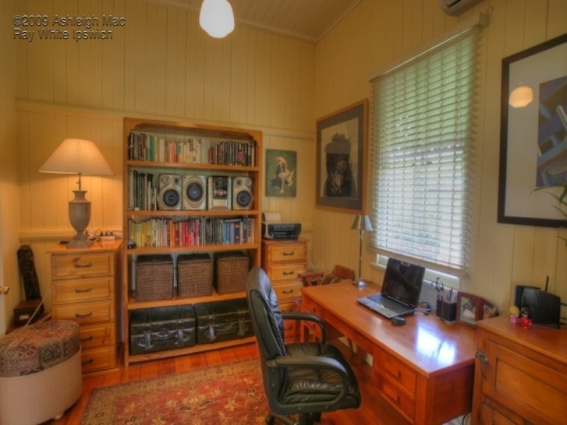 6 Herbert Street, Sadliers Crossing QLD 4305
