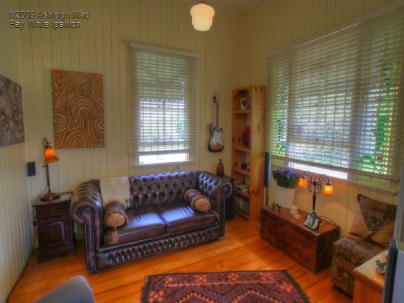 6 Herbert Street, Sadliers Crossing QLD 4305