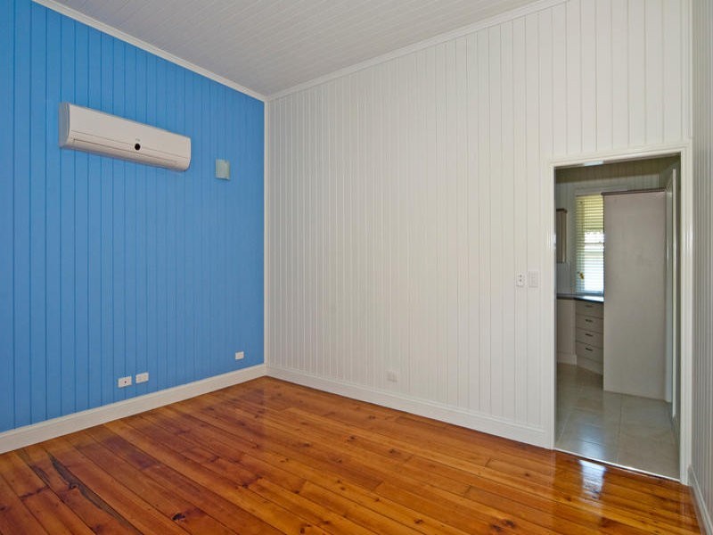 24 Pommer Street, Brassall QLD 4305