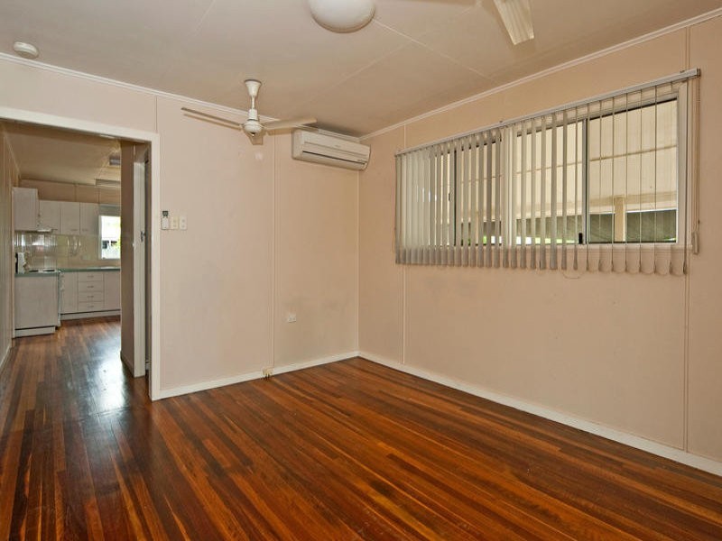 9 Bremer Parade, Basin Pocket QLD 4305