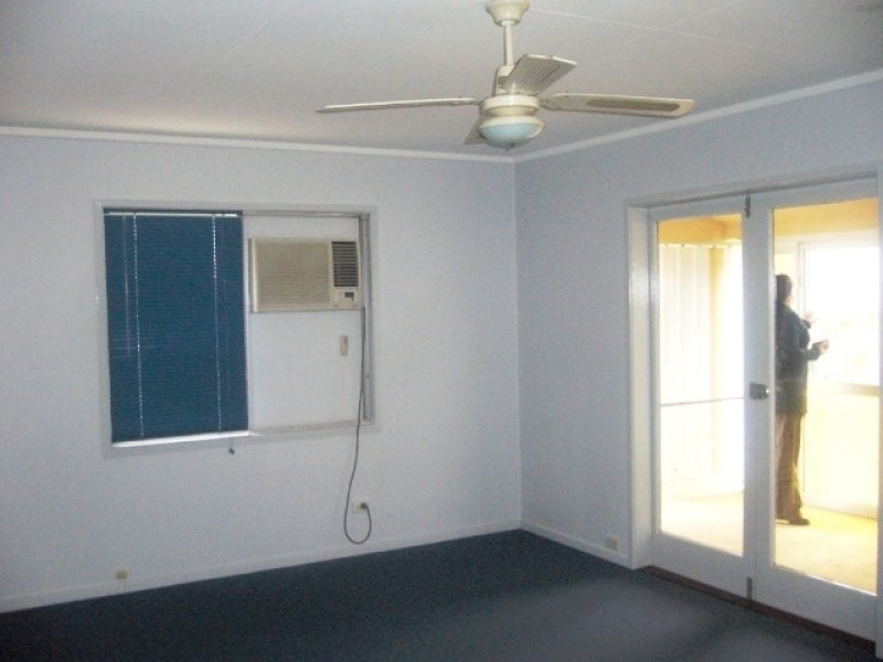 2 Robin Street, Coalfalls QLD 4305