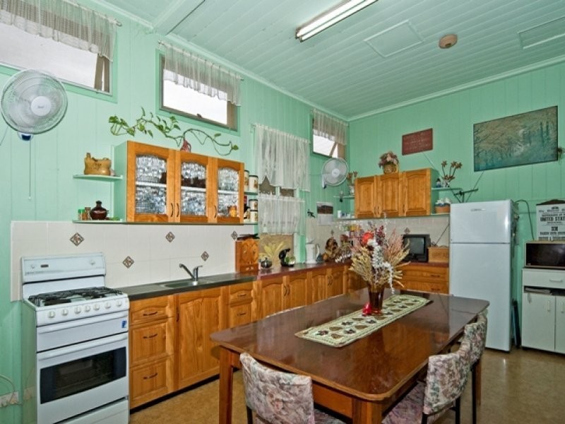 43 Alice Street, Blackstone QLD 4304