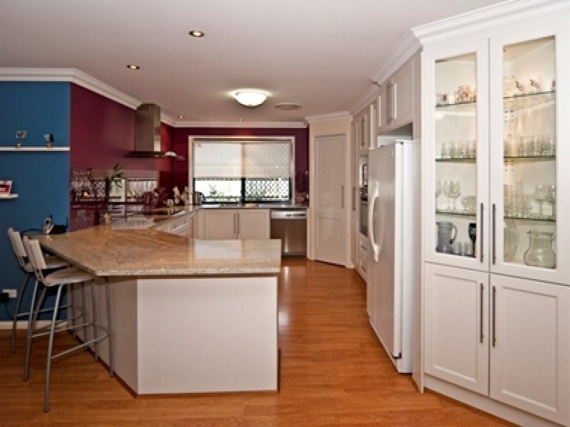 5 Heath Court, Brassall QLD 4305