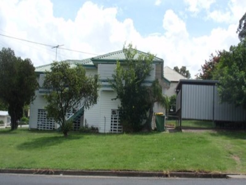32 Cyprus Street, North Ipswich QLD 4305
