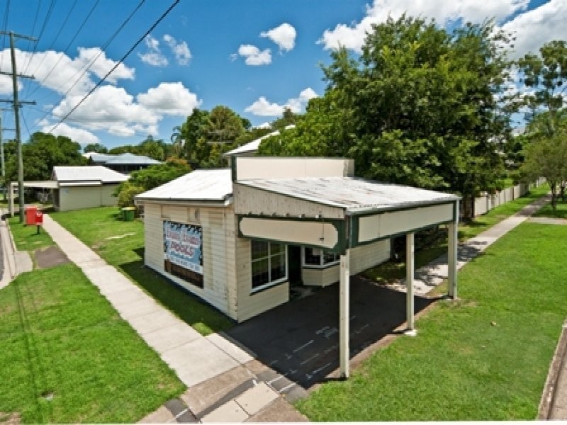 9 Blackstone Road, Eastern Heights QLD 4305