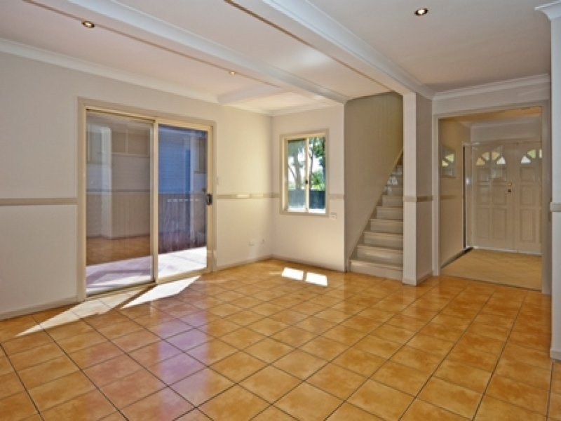 50 Kynance Street, Leichhardt QLD 4305