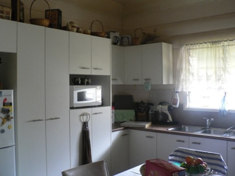 21 Pine Mountain Road, North Ipswich QLD 4305