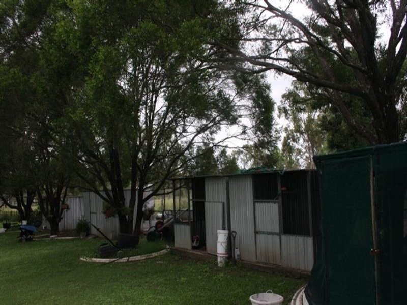 27 Taylors Road, Walloon QLD 4306