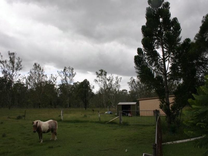 27 Taylors Road, Walloon QLD 4306