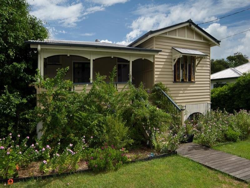 53 Frederick Street, Newtown QLD 4305