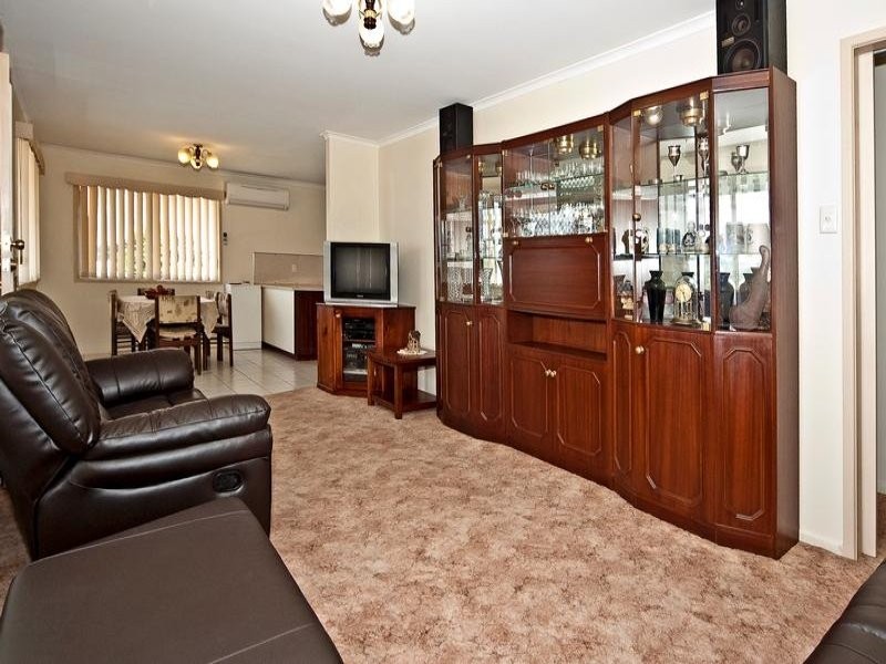 6 Kurrajong Street, Flinders View QLD 4305