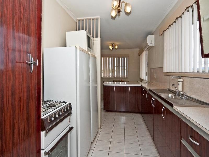 6 Kurrajong Street, Flinders View QLD 4305