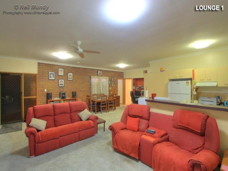 10 Barret Street, Flinders View QLD 4305