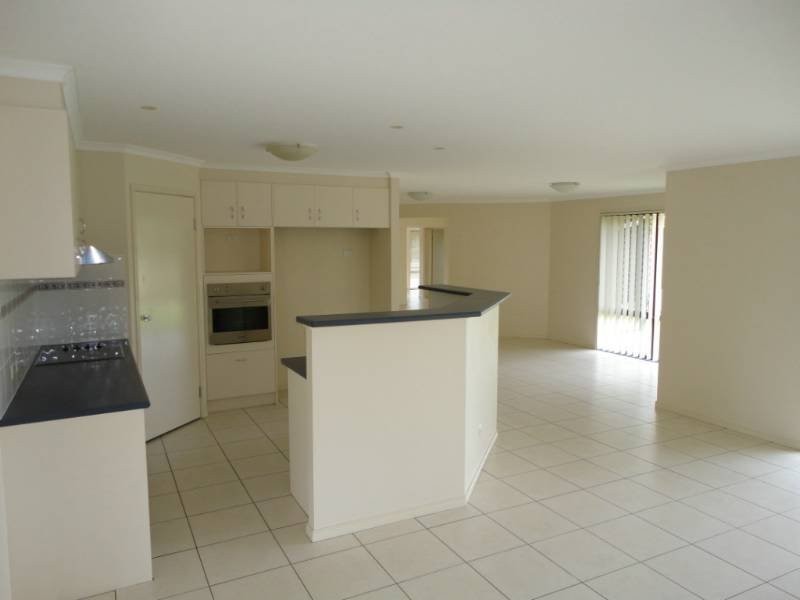 16 Krystyna Court, Karalee QLD 4306