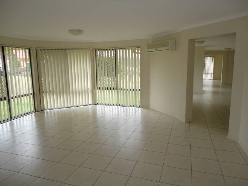 16 Krystyna Court, Karalee QLD 4306