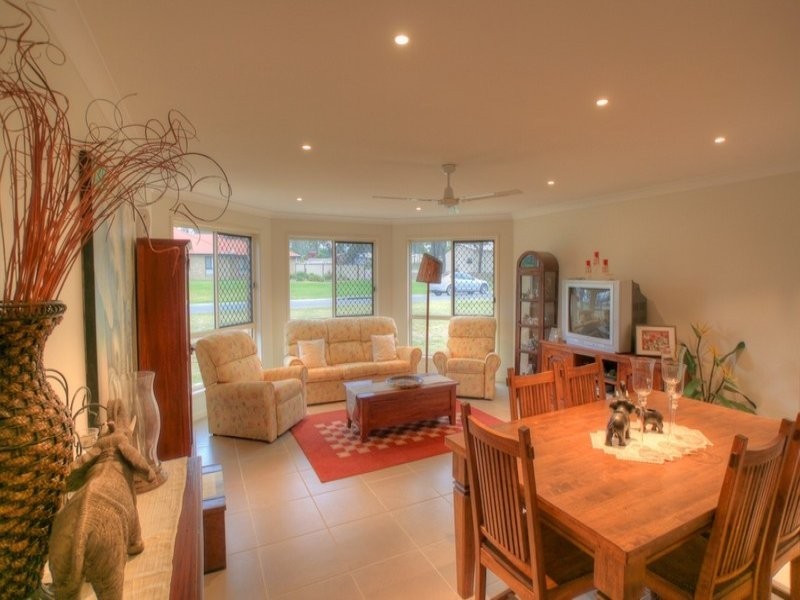 23 Emily Court, Walloon QLD 4306