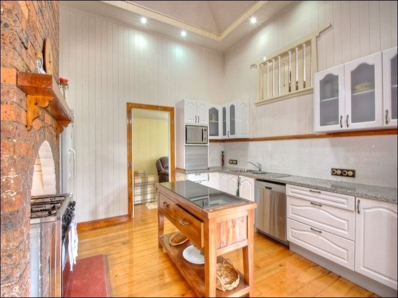 1 Johnstone Street, Sadliers Crossing QLD 4305
