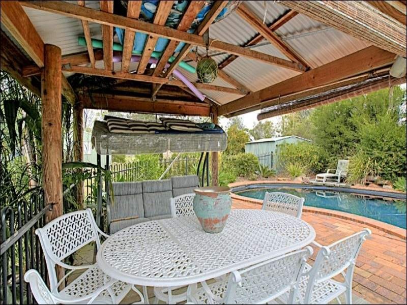 14 Hall Street, Peak Crossing QLD 4306