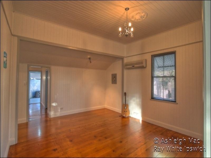 21 Pine Mountain Road, North Ipswich QLD 4305