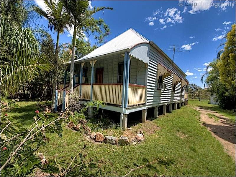 140 Woodend Rd, Woodend QLD 4305