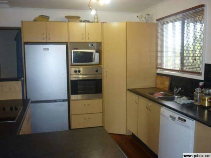 17 Boundary Street, Bundamba QLD 4304