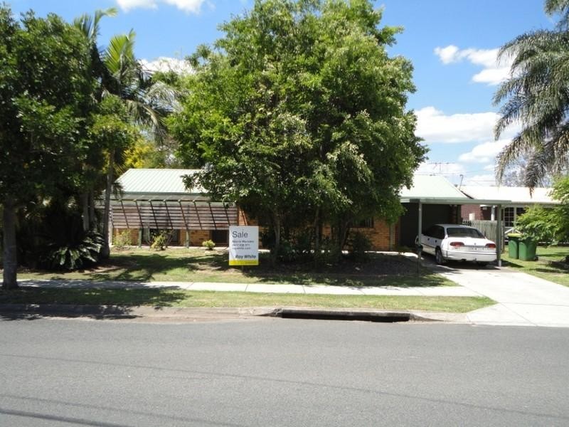 246 Henty Dr, Redbank Plains QLD 4301