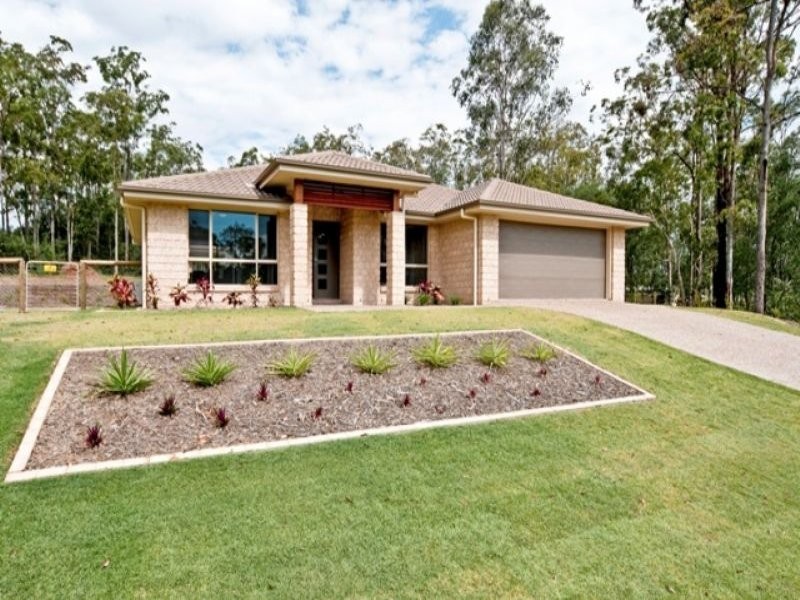 9 Merlot Place, Pine Mountain QLD 4306