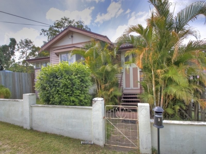 2 Cowley Street, Tivoli QLD 4305