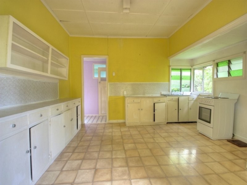 2 Cowley Street, Tivoli QLD 4305