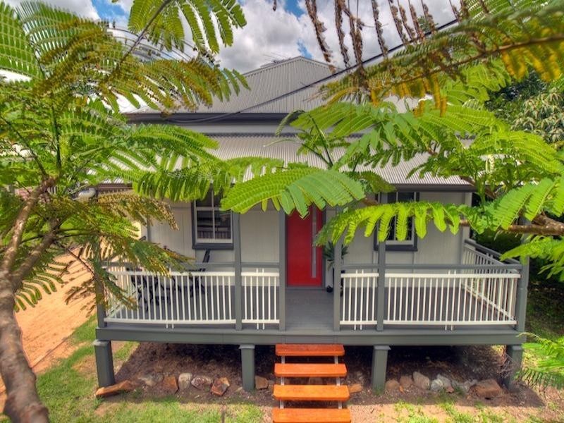 96 Thorn Street, Ipswich QLD 4305