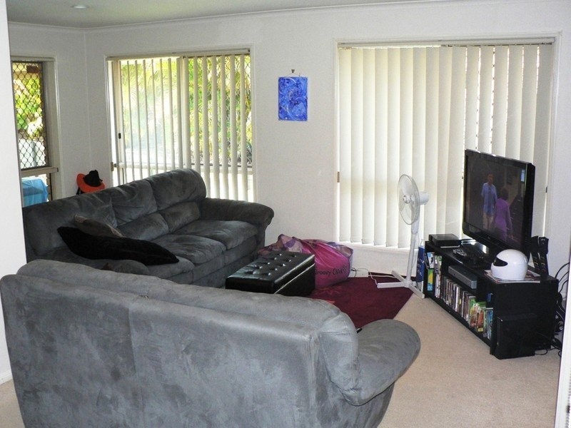 11 Rangeview Drive, Flinders View QLD 4305