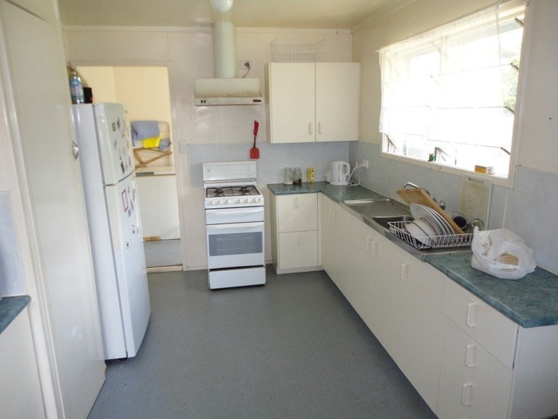 12 Wentworth Street, Leichhardt QLD 4305