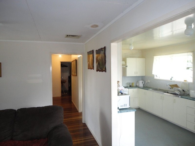 12 Wentworth Street, Leichhardt QLD 4305