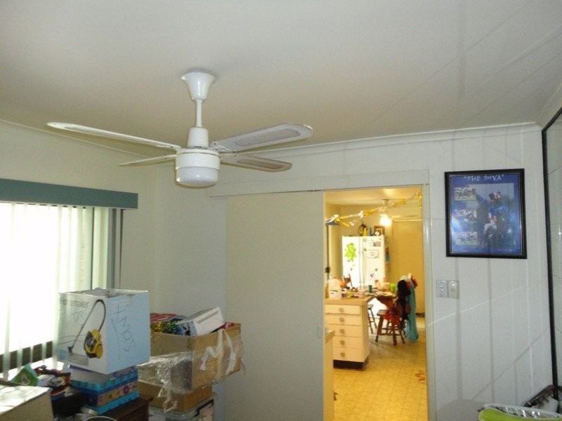 1 Midland Street, Yamanto QLD 4305
