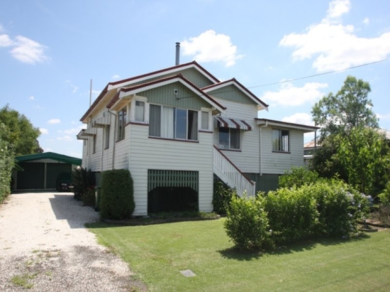 9 William Street, Rosewood QLD 4340