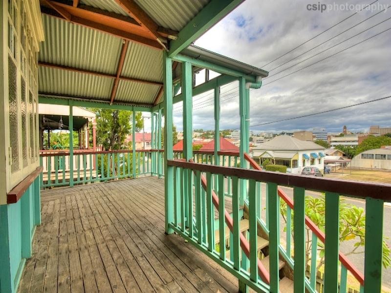 9 Mortimer Street, Ipswich QLD 4305