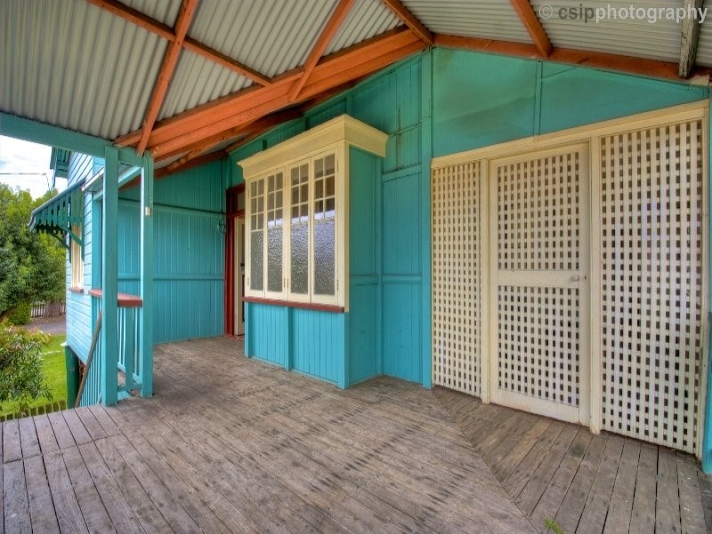 9 Mortimer Street, Ipswich QLD 4305
