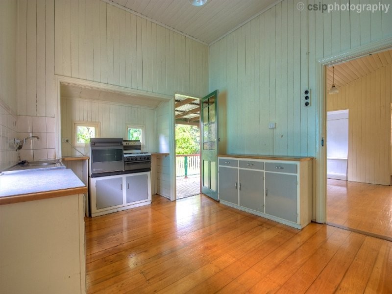 9 Mortimer Street, Ipswich QLD 4305