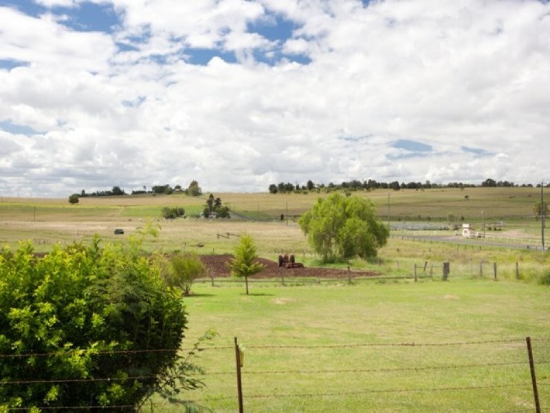 2 Welge Street, Kalbar QLD 4309