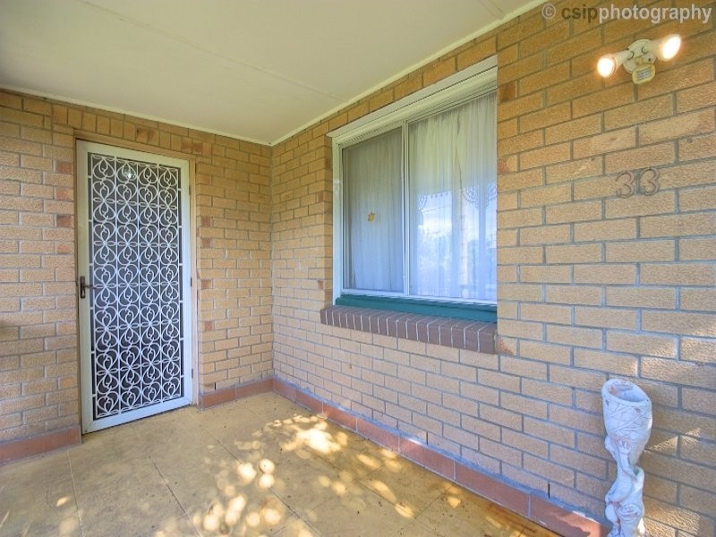 33 Phillip Street, One Mile QLD 4305