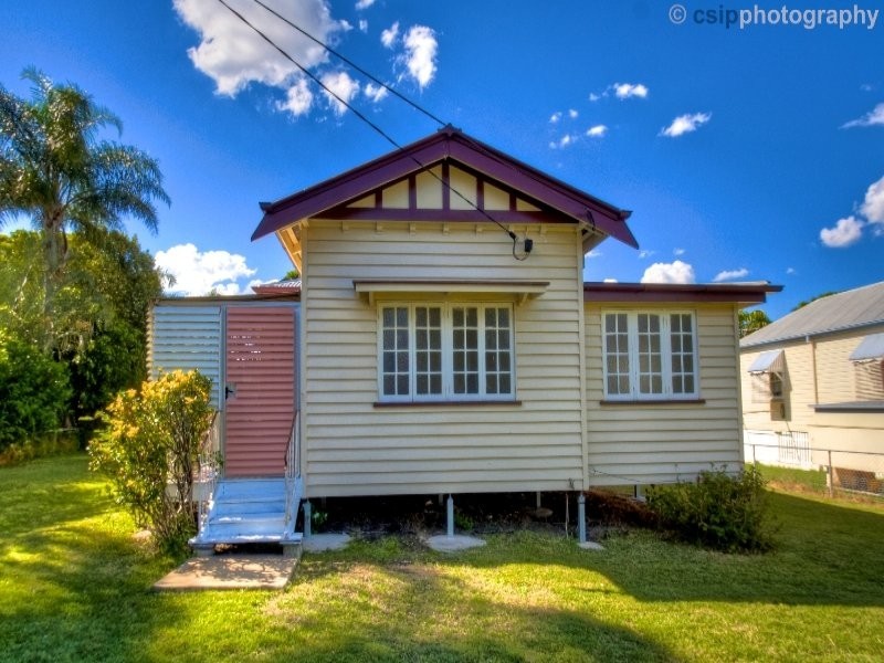 10 Foote Street, Newtown QLD 4305